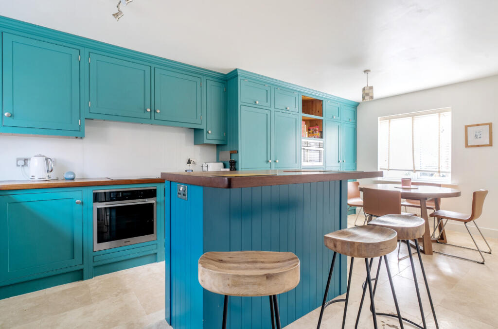 Additional property image - Romney Close, Warminster, BA12