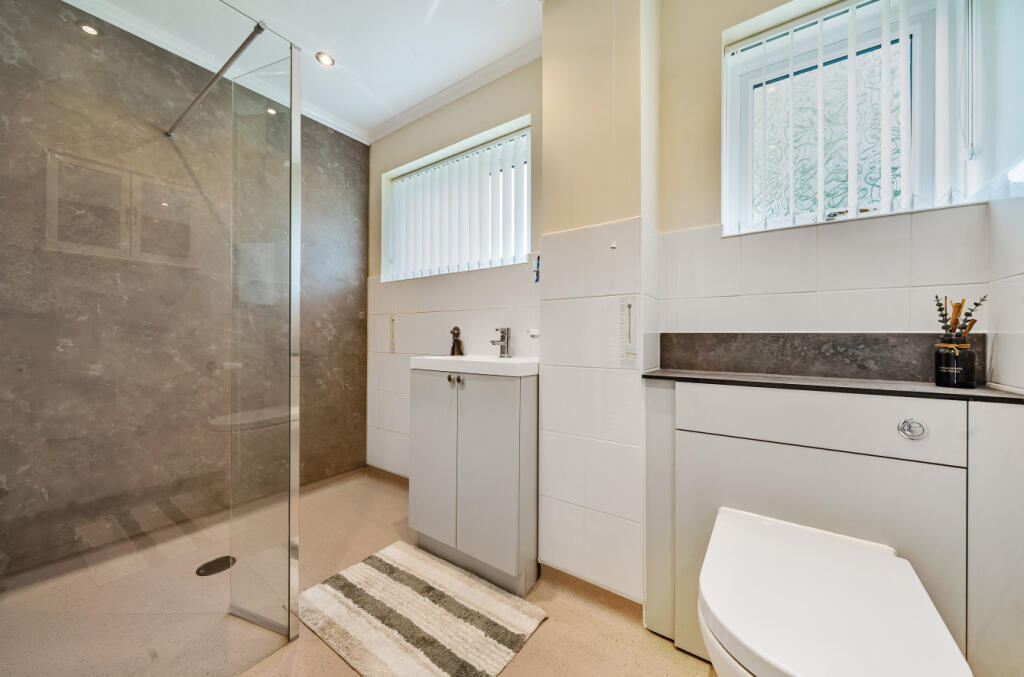 Additional property image - Ashley Coombe, Warminster, BA12