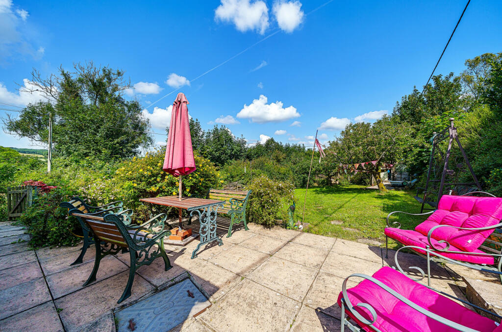 Additional property image - Bridge Hill, Wanstrow, BA4