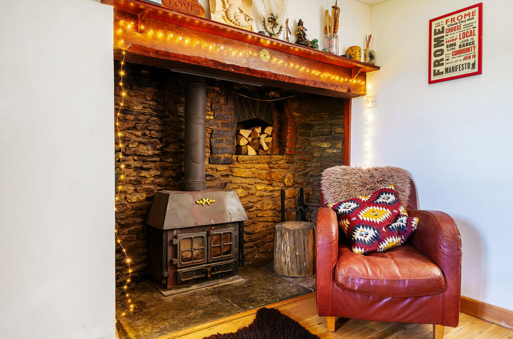 Additional property image - Bridge Hill, Wanstrow, BA4