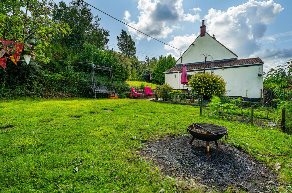 Additional property image - Bridge Hill, Wanstrow, BA4
