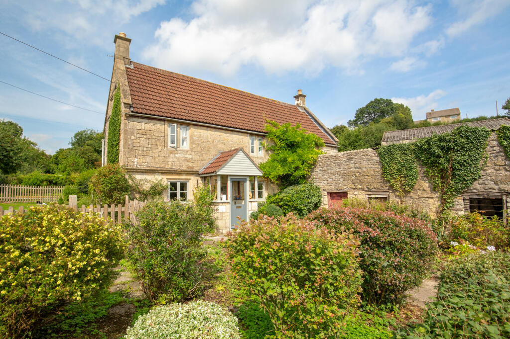 3 bedroom detached house for sale in Double Hill, Peasedown St John