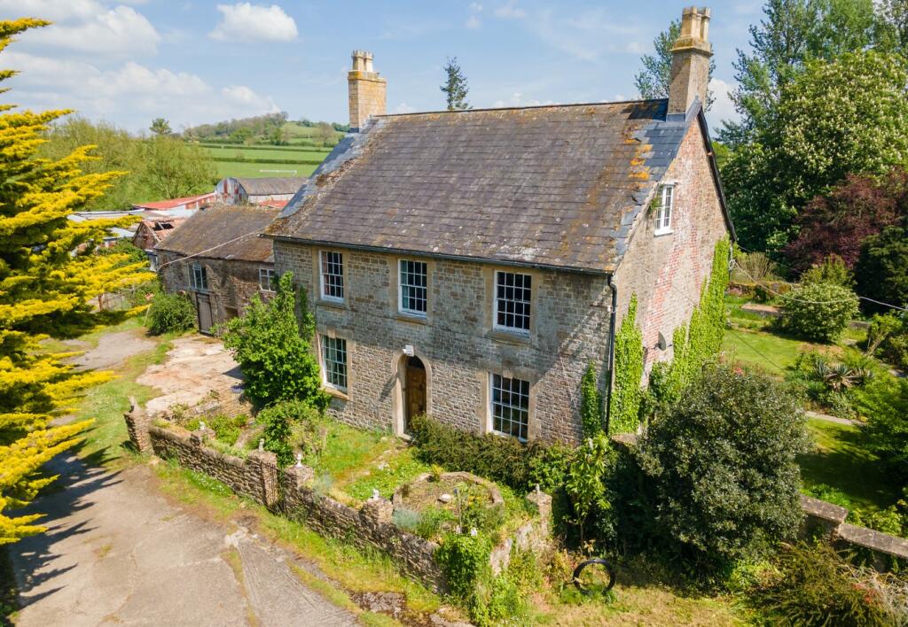 4 bedroom farm house for sale in Horwood, Wincanton, BA9