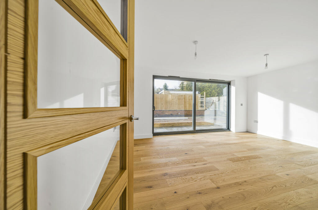 Additional property image - Victoria Mews, Frome, BA11