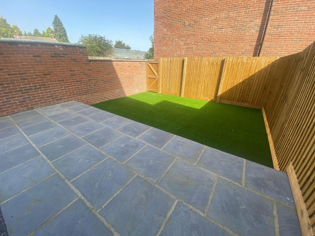 Additional property image - Victoria Mews, Frome, BA11