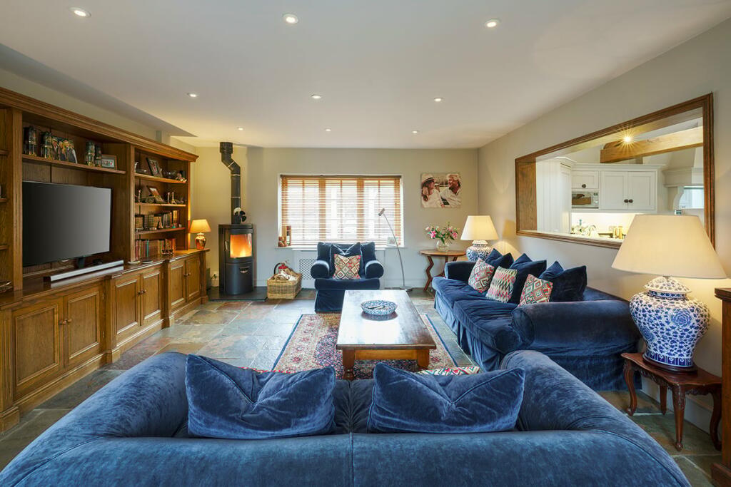 Additional property image - Beckington, Frome, BA11