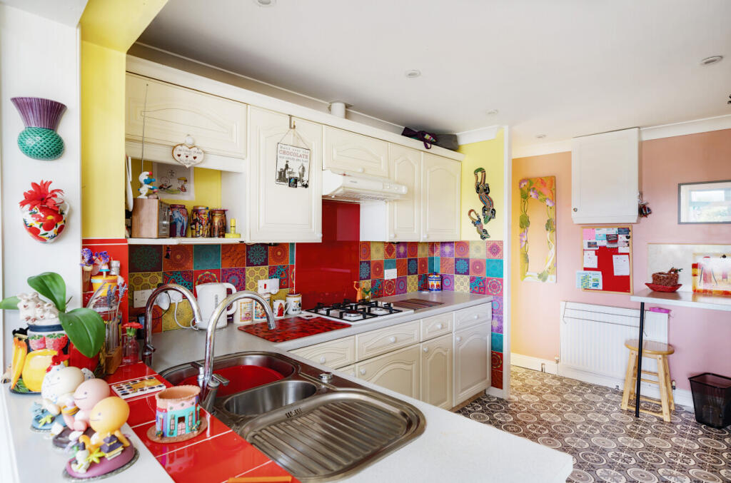 Additional property image - Chapmans Close, Frome, BA11