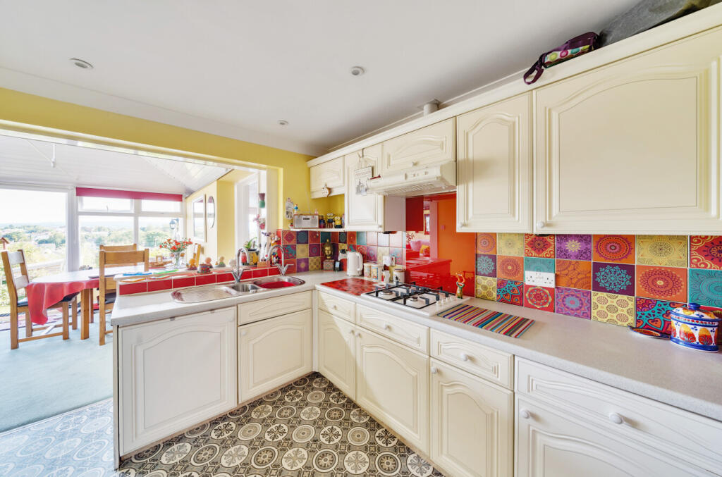 Additional property image - Chapmans Close, Frome, BA11