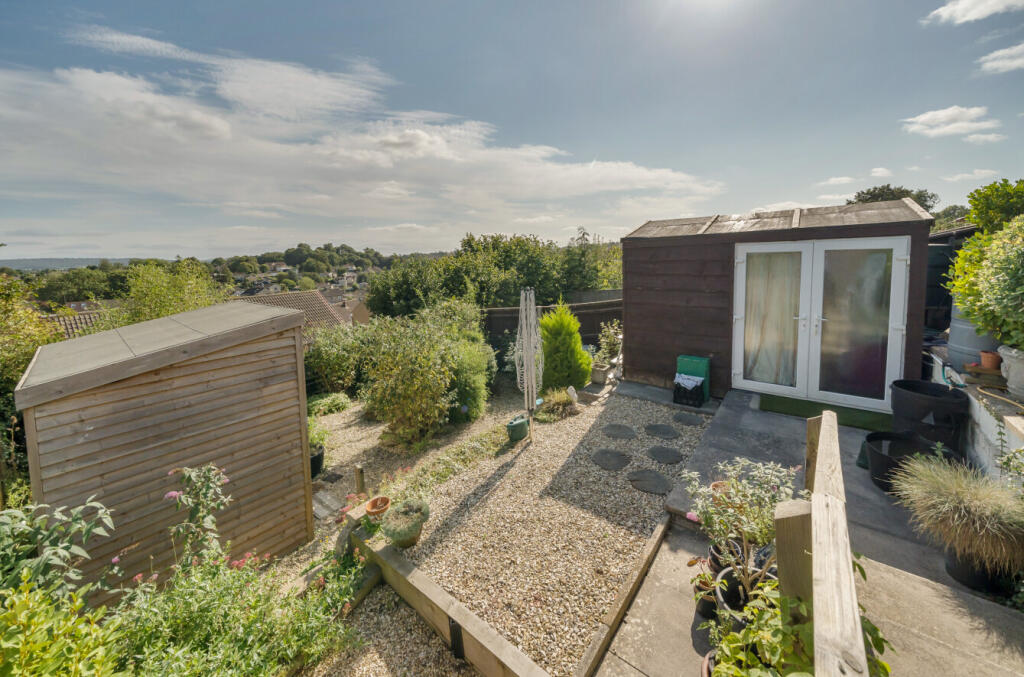 Additional property image - Chapmans Close, Frome, BA11