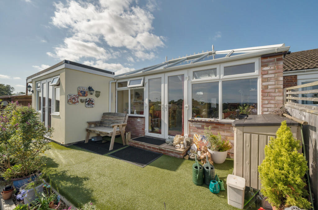 Additional property image - Chapmans Close, Frome, BA11