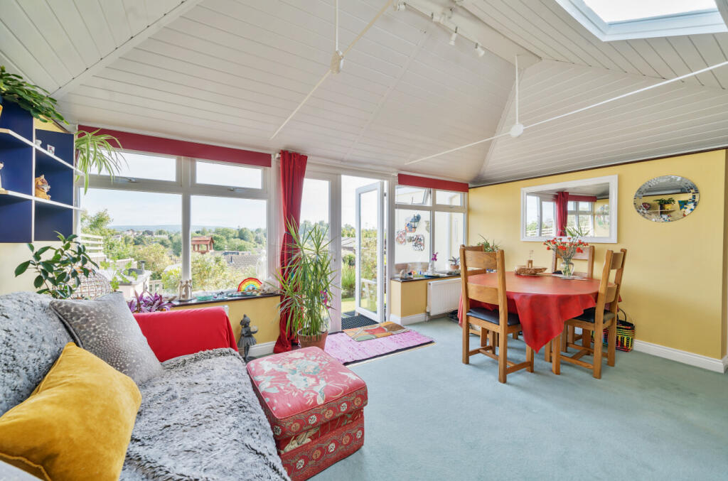 Additional property image - Chapmans Close, Frome, BA11
