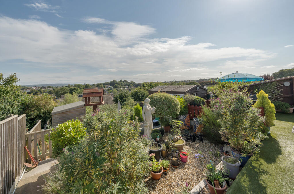 Additional property image - Chapmans Close, Frome, BA11