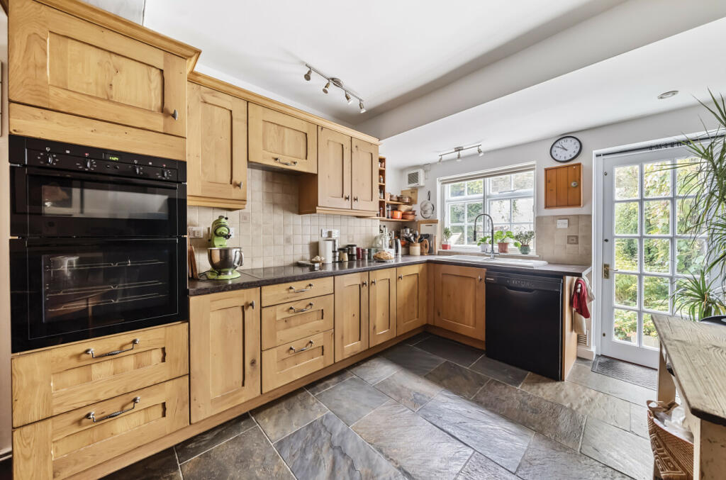 Additional property image - Catherine Street, Frome, BA11