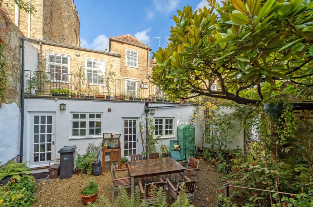 Additional property image - Catherine Street, Frome, BA11
