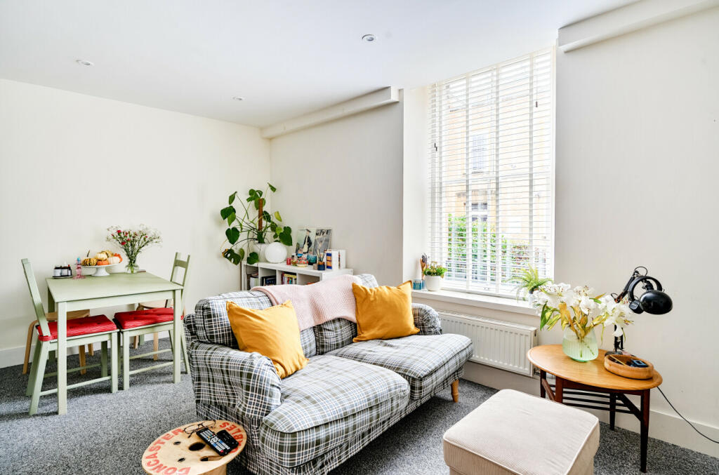 Additional property image - North Parade, Frome, Frome, BA11