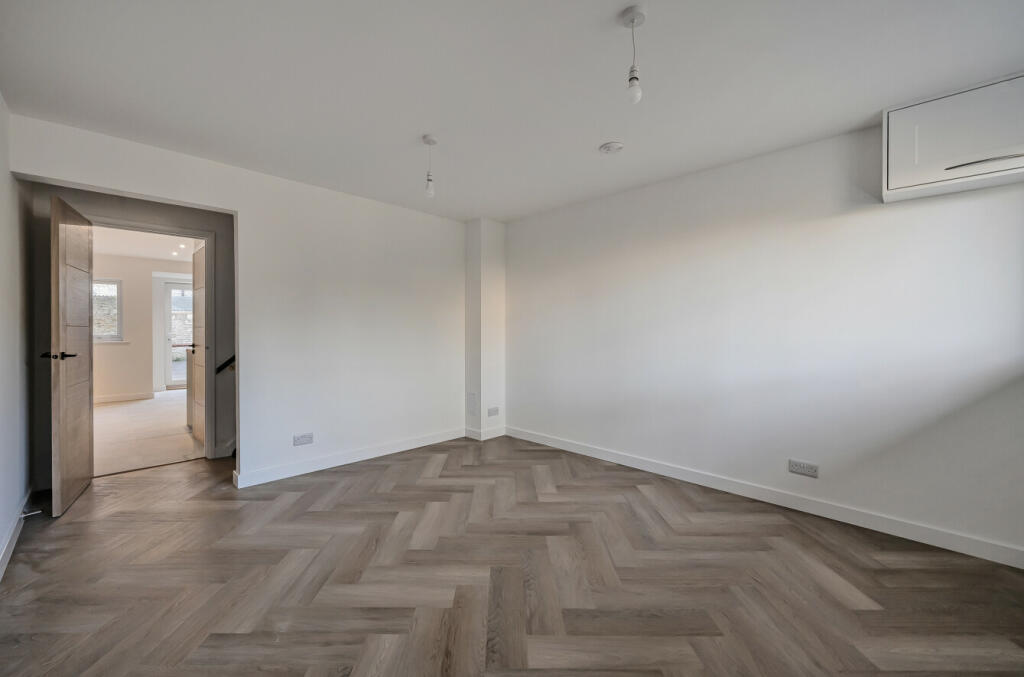 Additional property image - Bath Street, Frome, Frome, BA11