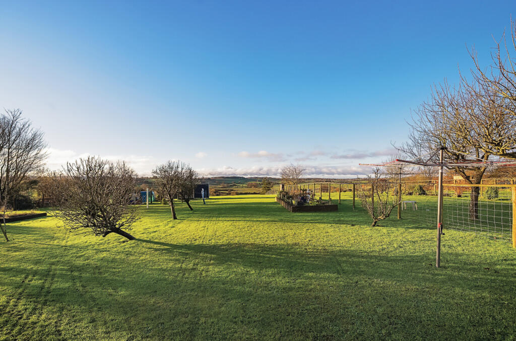 Additional property image - Critchill Road, Frome, Somerset, BA11
