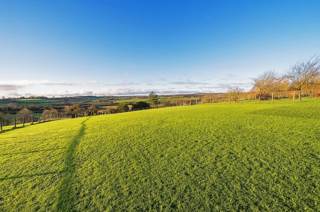 Additional property image - Critchill Road, Frome, Somerset, BA11