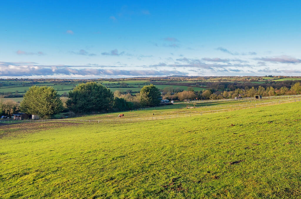 Additional property image - Critchill Road, Frome, Somerset, BA11