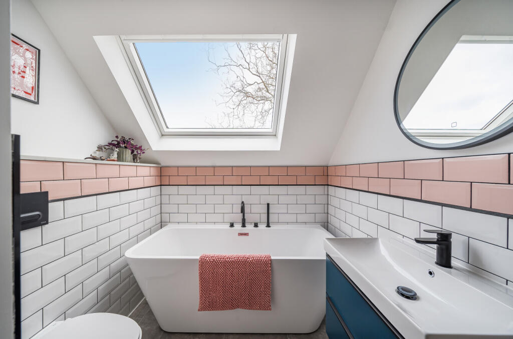 Additional property image - Pedlars Grove, Chapmanslade, Near Frome, BA13