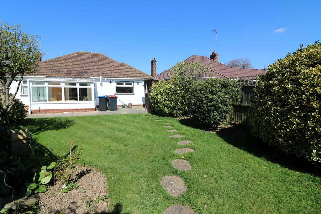 3 bedroom bungalow for sale in Hillcrest Drive, Little Sutton