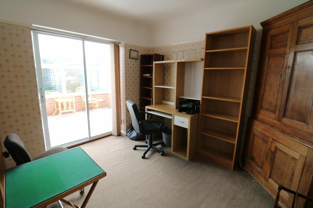 3 bedroom bungalow for sale in Hillcrest Drive, Little Sutton