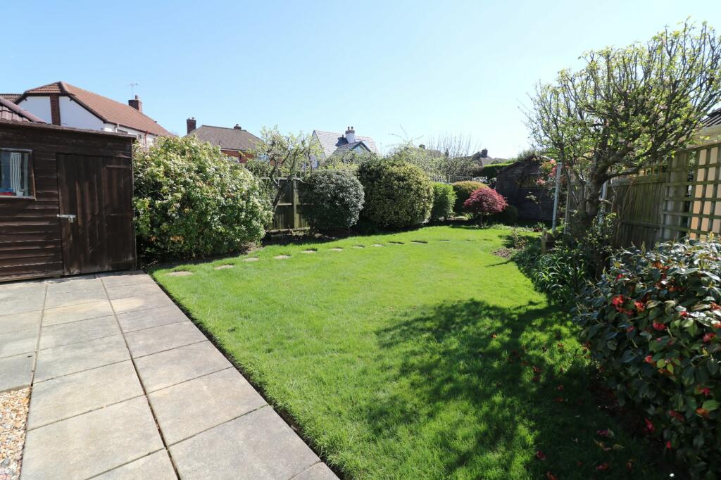 3 bedroom bungalow for sale in Hillcrest Drive, Little Sutton