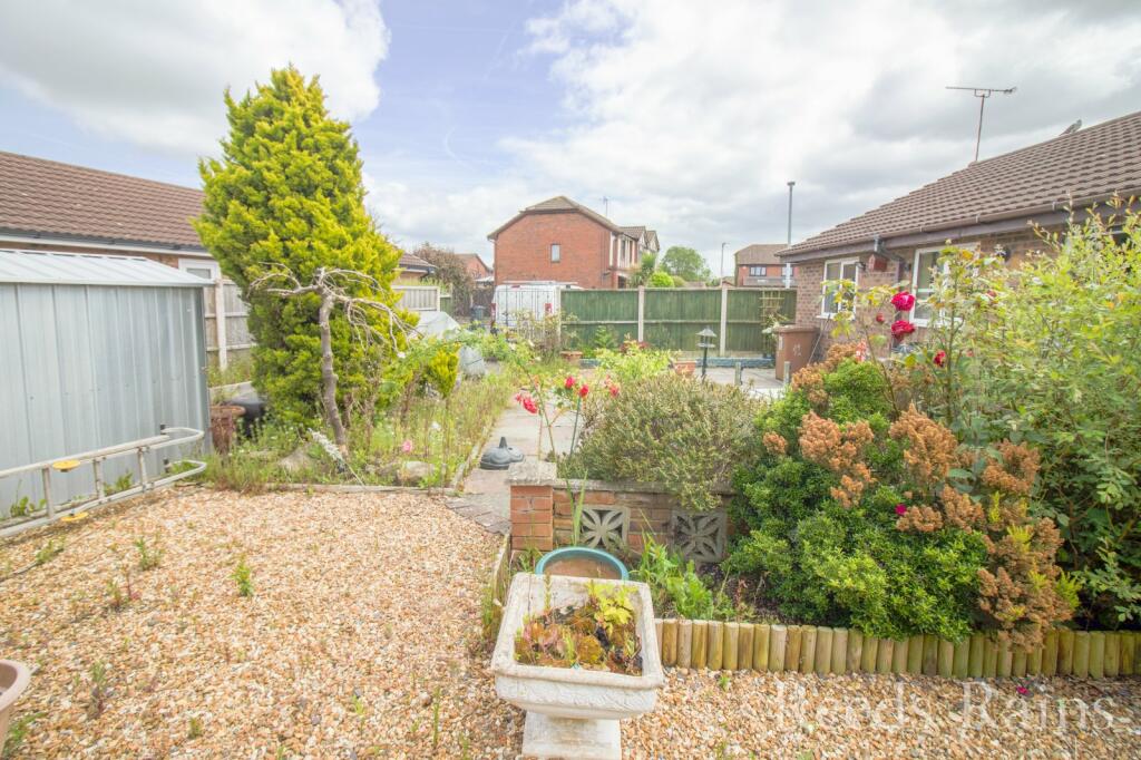 Additional property image - Melrose Drive, Great Sutton, Ellesmere Port, Cheshire, CH66