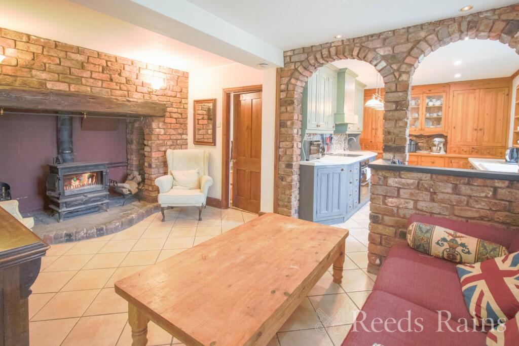 Additional property image - Welsh Road, Ledsham, Ellesmere Port, Cheshire, CH66