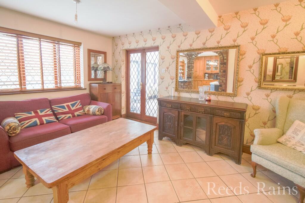 Additional property image - Welsh Road, Ledsham, Ellesmere Port, Cheshire, CH66