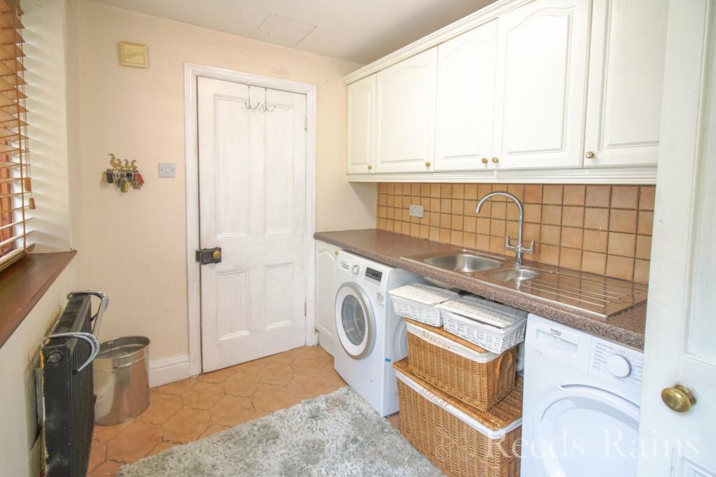 Additional property image - Welsh Road, Ledsham, Ellesmere Port, Cheshire, CH66