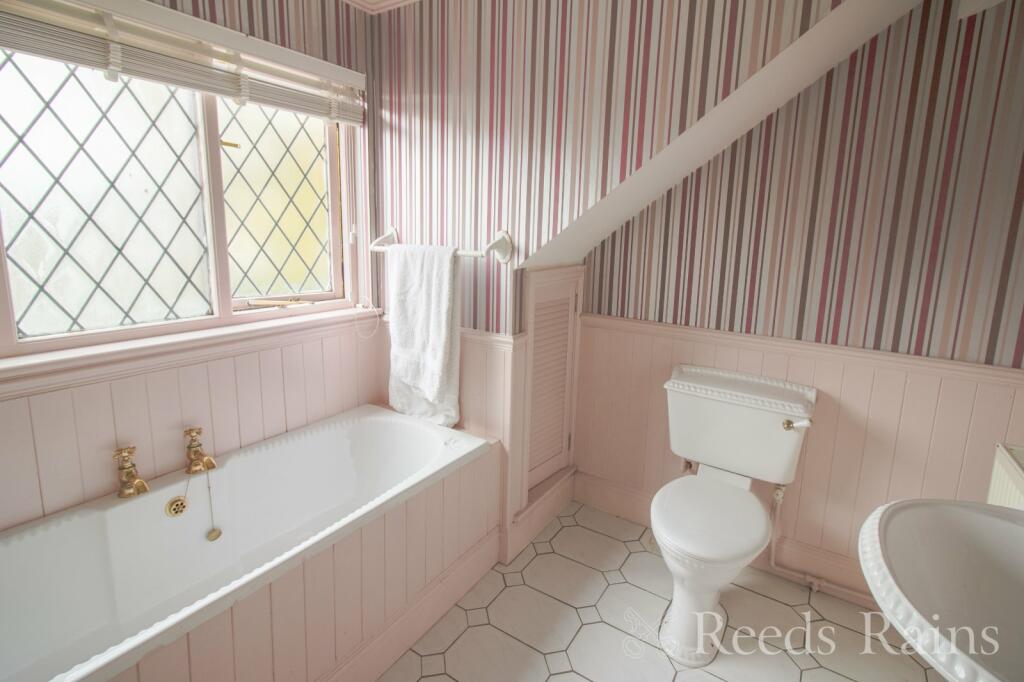Additional property image - Welsh Road, Ledsham, Ellesmere Port, Cheshire, CH66