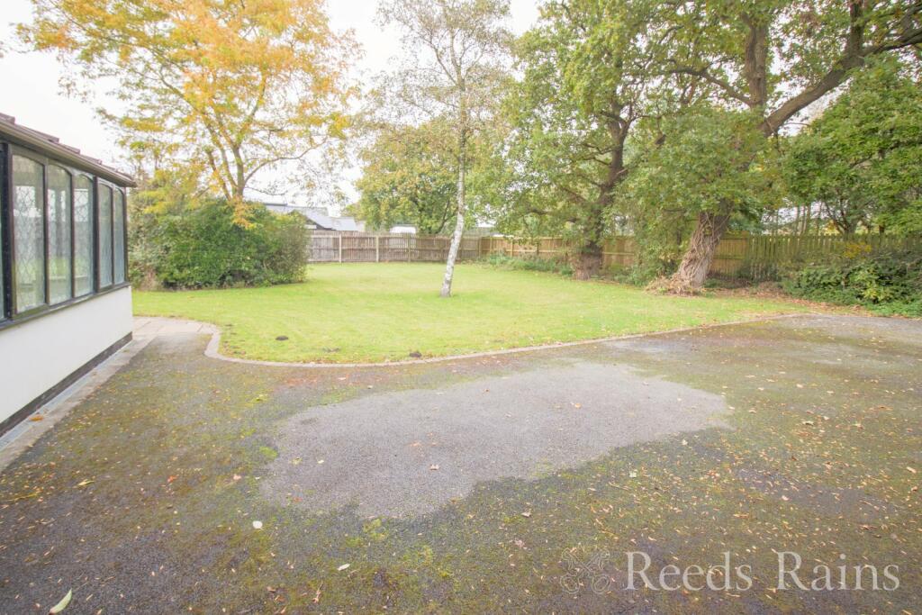 Additional property image - Welsh Road, Ledsham, Ellesmere Port, Cheshire, CH66