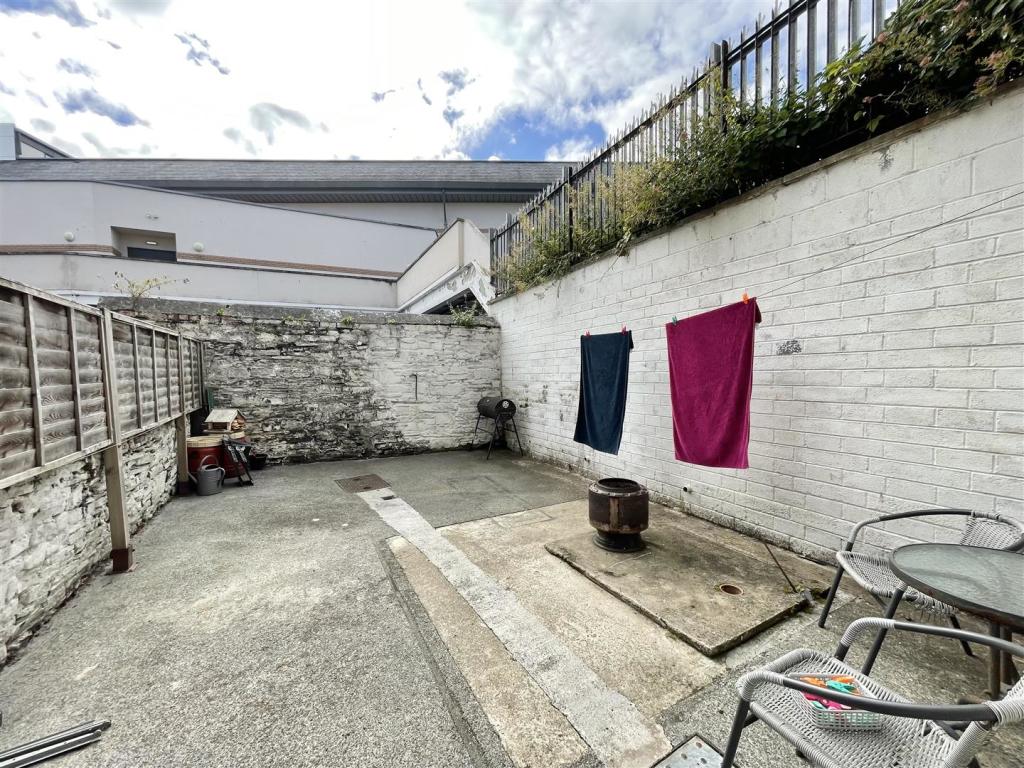 4 bedroom terraced house for sale in Mill Street, Aberystwyth, SY23