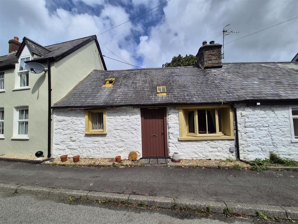 2 bedroom terraced house