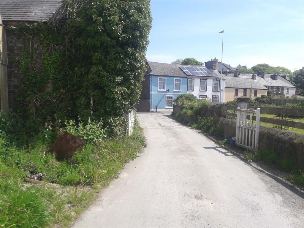 Land for sale in Pwllhobi, Llanbadarn Fawr, Aberystwyth, SY23