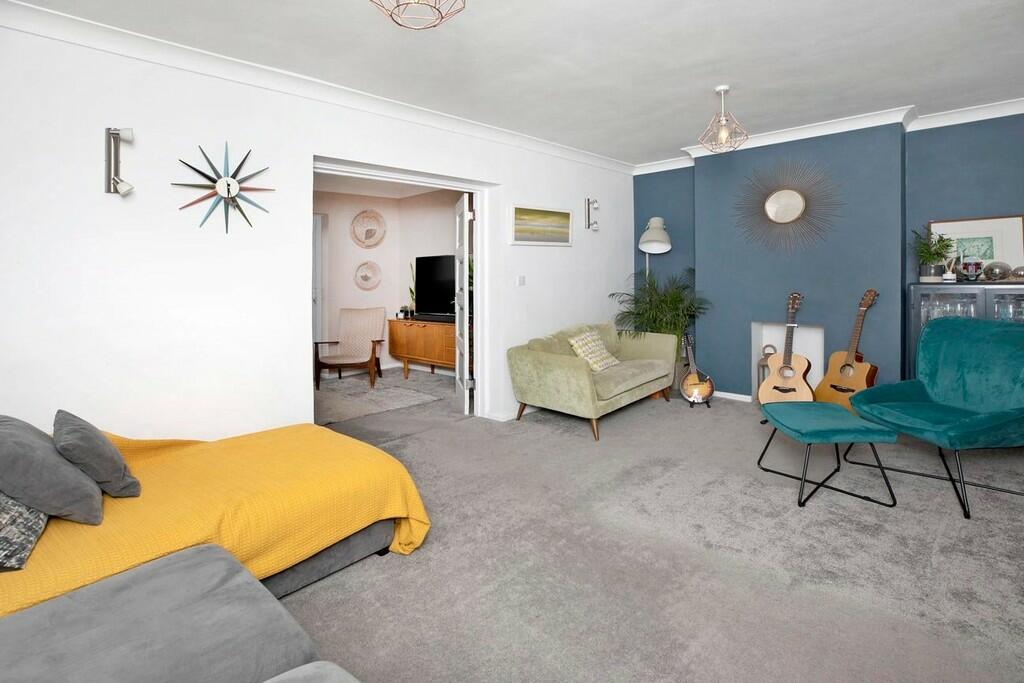 4 bedroom detached house for sale in Higher Road, Teignmouth, TQ14