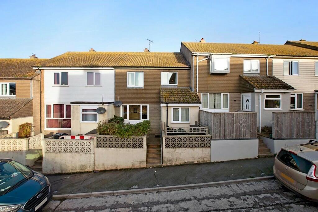 3 bedroom terraced house for sale in Kingsway, Teignmouth, TQ14