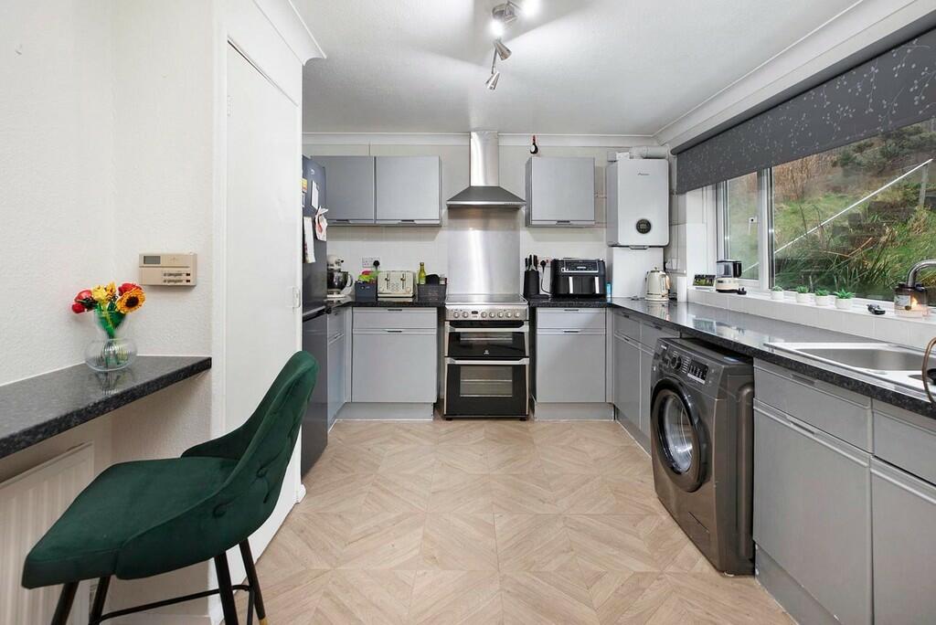 3 bedroom terraced house for sale in Dunning Walk, Teignmouth, TQ14