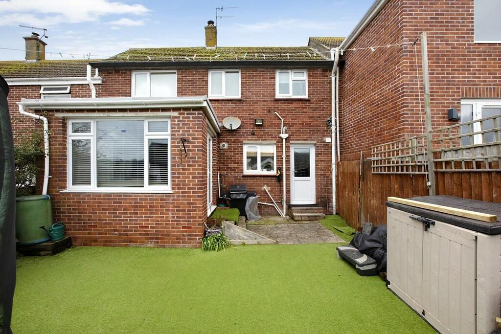2 bedroom terraced house for sale in Kingsway, Teignmouth, TQ14