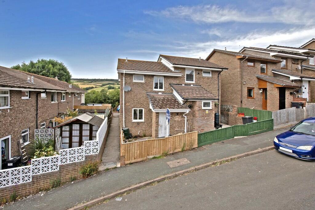 2 bedroom semidetached house for sale in Broadmeadow View, Teignmouth