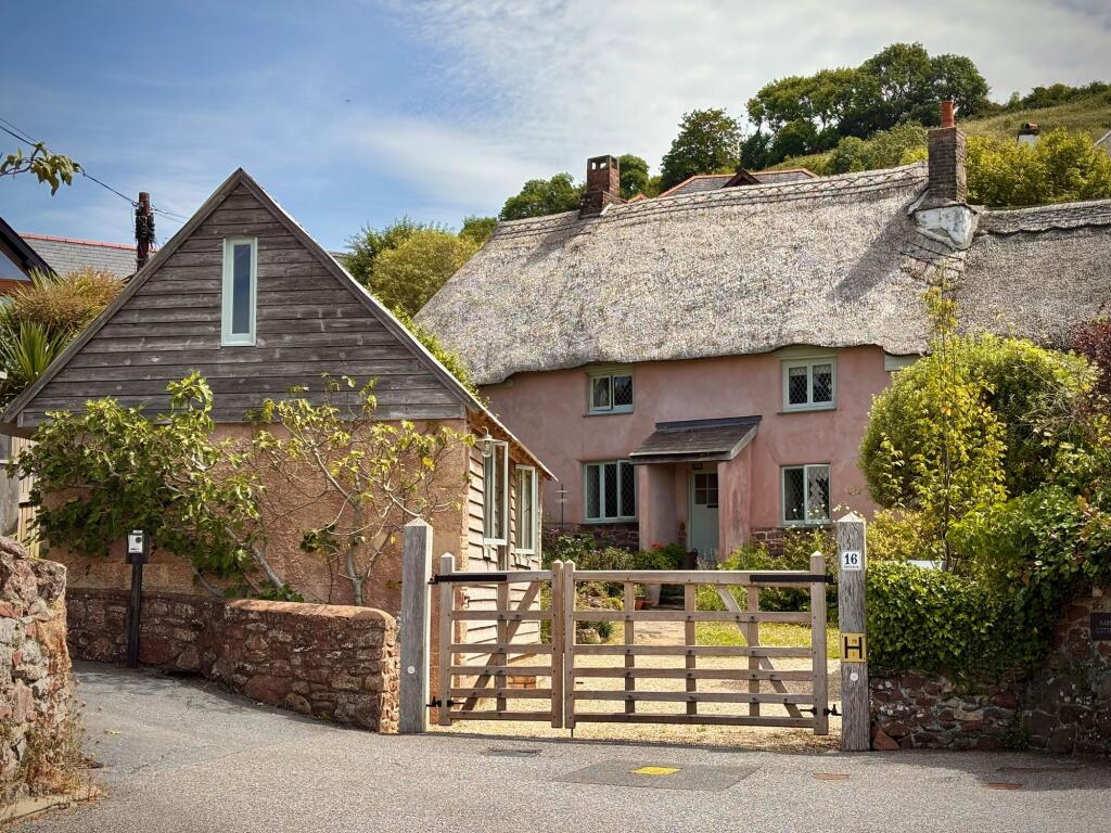 Main image of property: Radway Hill, Bishopsteignton, TQ14