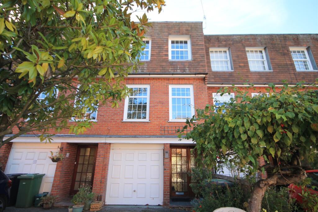 Main image of property: Queen Close