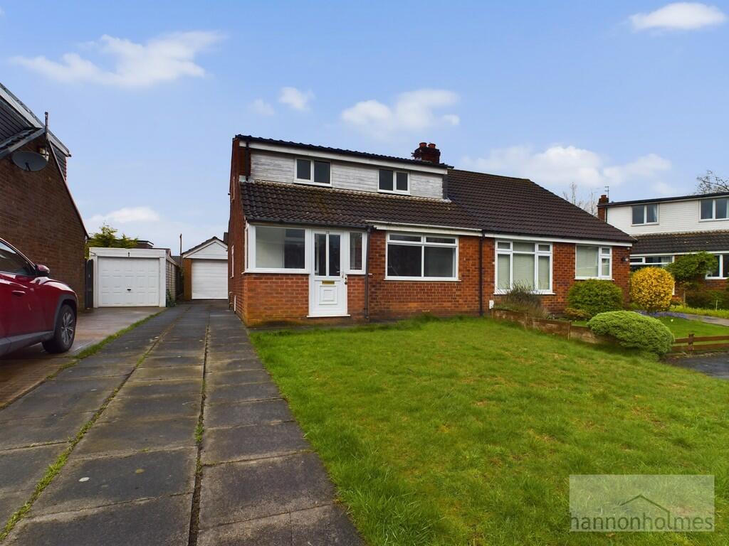 4 bedroom semidetached bungalow for sale in Aintree Road, Little Lever