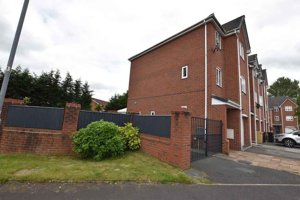 Additional property image - Paramel Avenue, Little Lever, Bolton