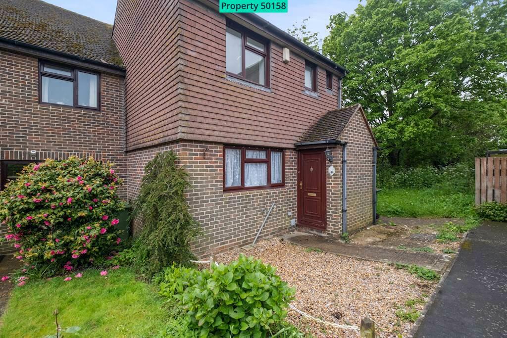 3 bedroom end of terrace house for sale in Way, Billingshurst, RH14