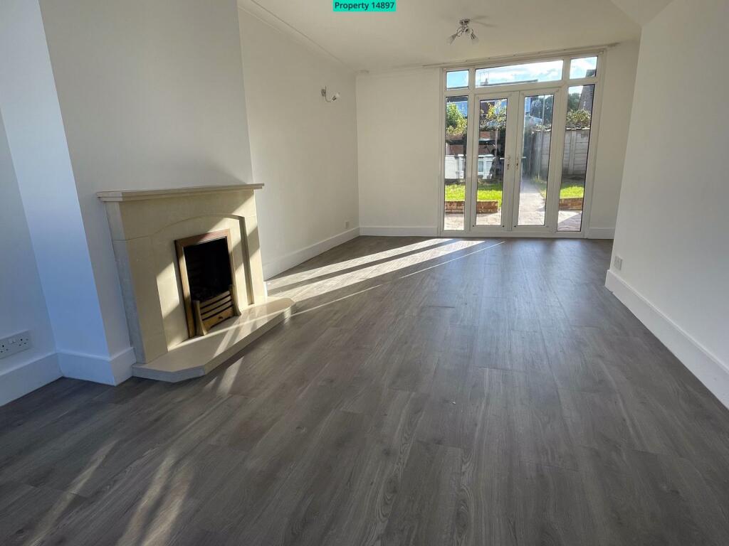 3 bedroom house for rent in Parkside Avenue, Bexleyheath, DA7 6NL, DA7