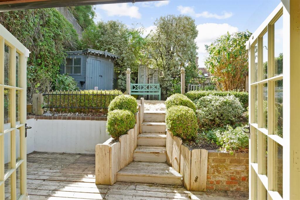 Additional property image - Park Place, Arundel