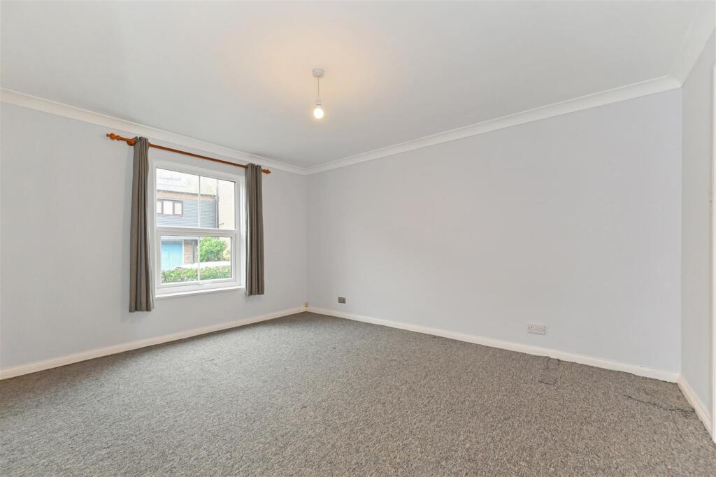 Additional property image - Tarrant Wharf, Arundel