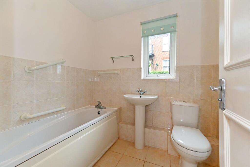 Additional property image - Tarrant Wharf, Arundel